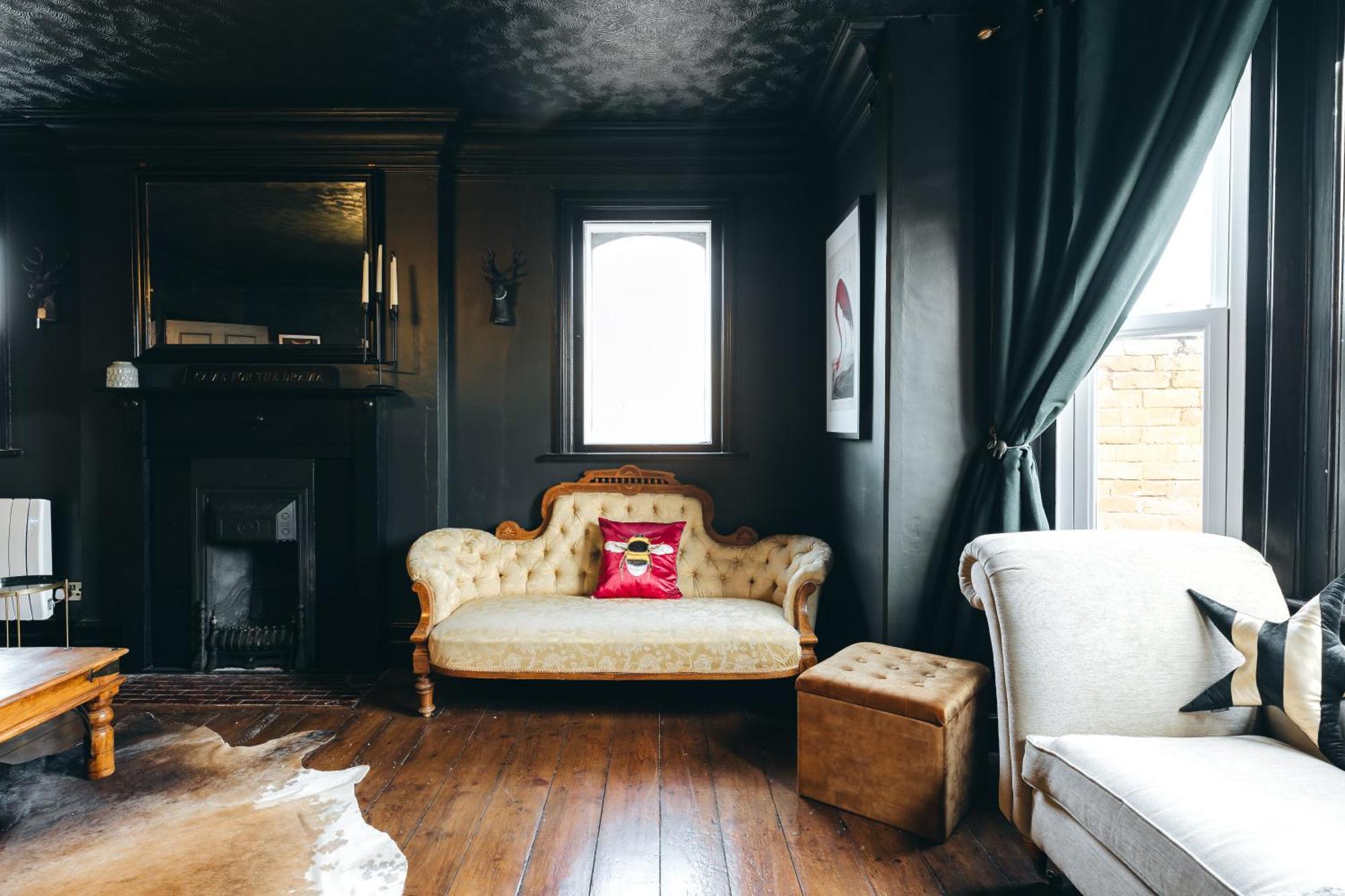 House With A Cinema And Games Room, Sleeps 17 什鲁斯伯里 外观 照片