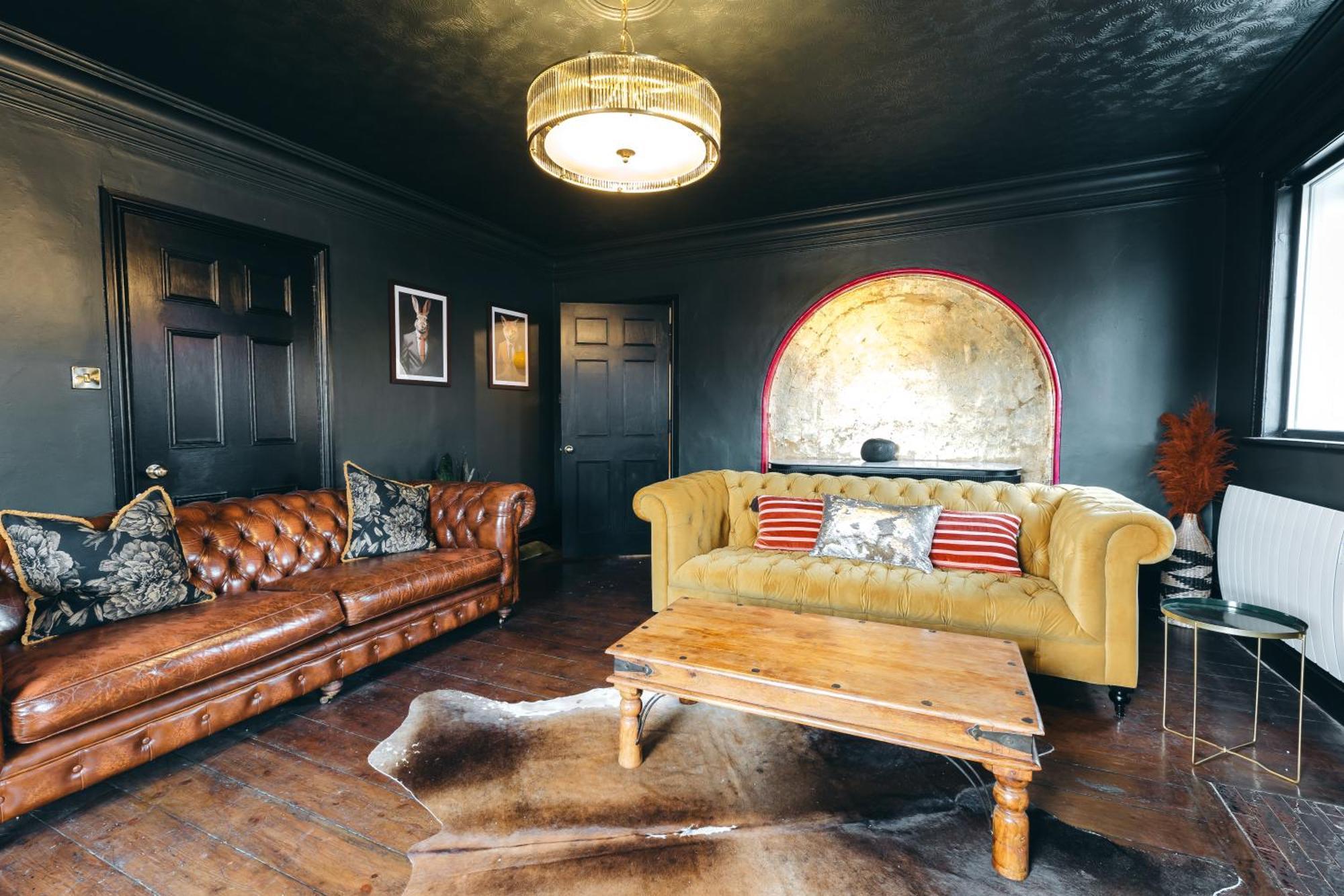 House With A Cinema And Games Room, Sleeps 17 什鲁斯伯里 外观 照片