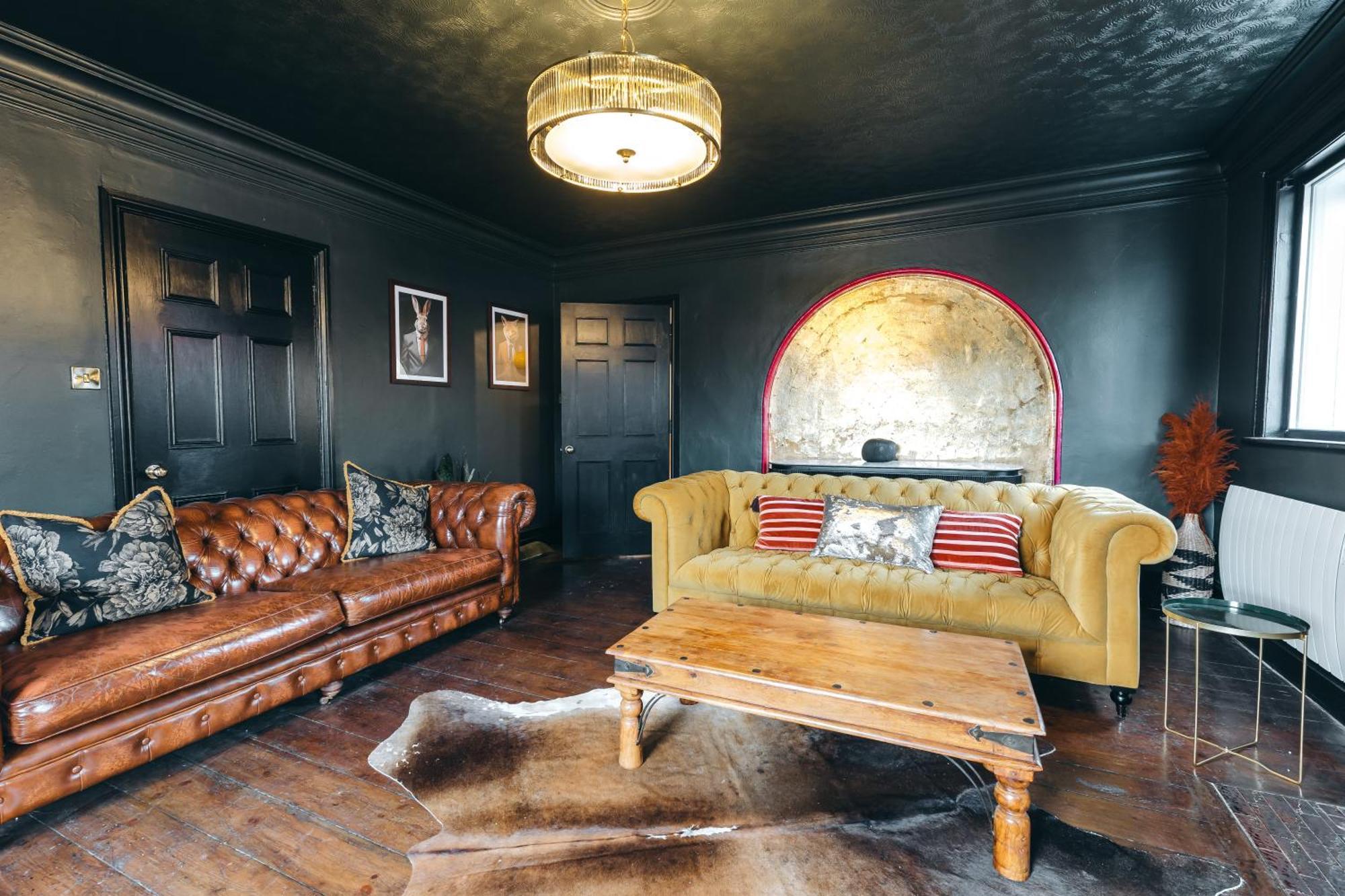 House With A Cinema And Games Room, Sleeps 17 什鲁斯伯里 外观 照片